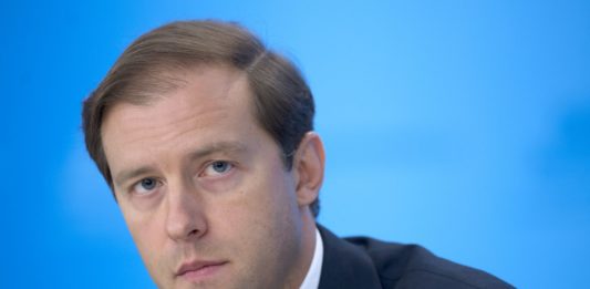 Денис Мантуров заявил, что промышленность вошла в более сложный этап структурной перестройки