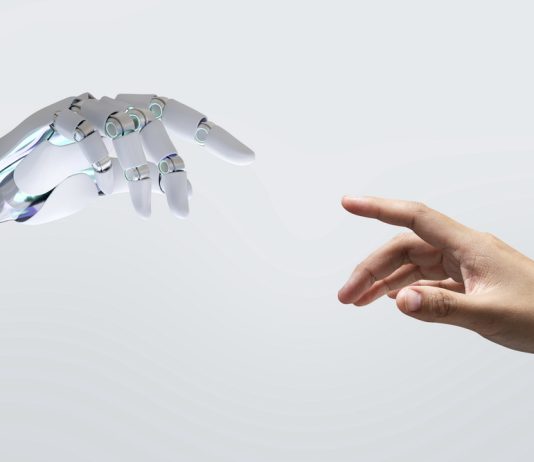 Компании начали чаще искать сотрудников, умеющих работать с нейросетями