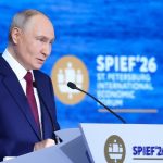 Владимир Путин на пленарной сессии ПМЭФ затронул вопросы строительной отрасли и ЖКХ